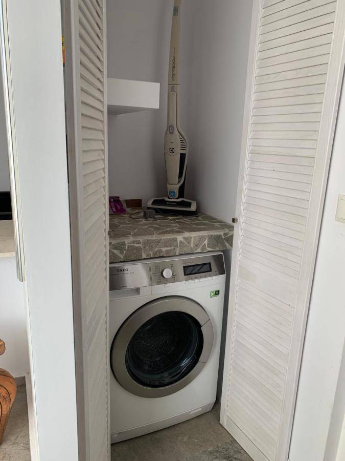 Luxus Cluj Airport Apartments Экстерьер фото