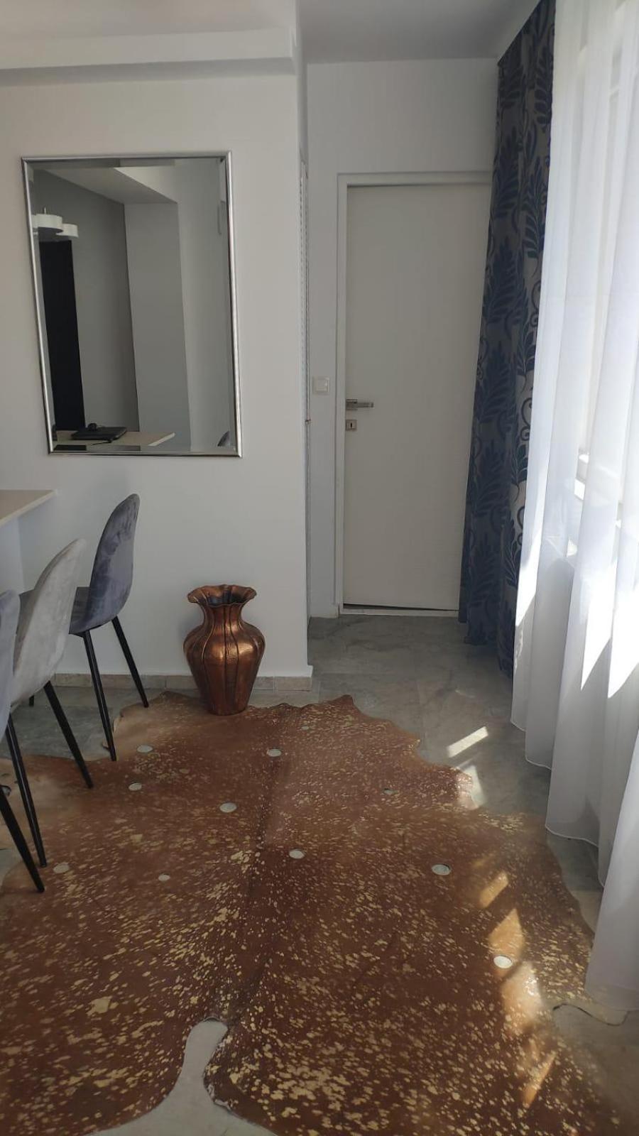 Luxus Cluj Airport Apartments Экстерьер фото